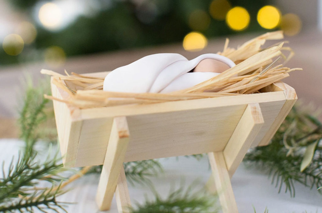 The Giving Manger - Family Tradition - Spread Kindness